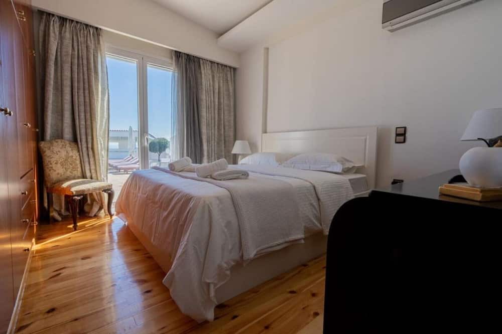 Photo of Bedroom in Kato Diminio