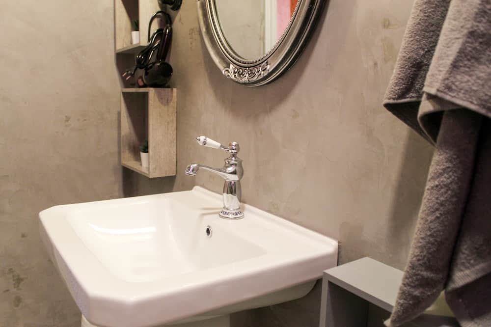 Photo of Bathroom in Agios Panteleimonas