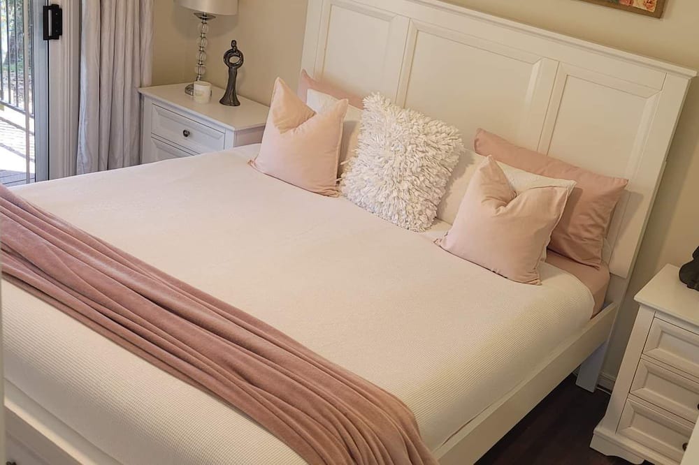 Photo of Bedroom in Cedar Creek