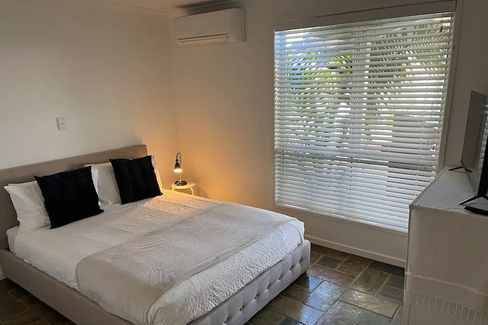 Photo of Bedroom in Sandstone Point