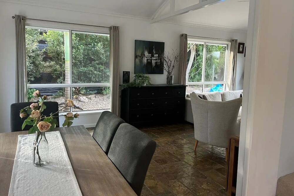 Photo of Livingroom in Sandstone Point