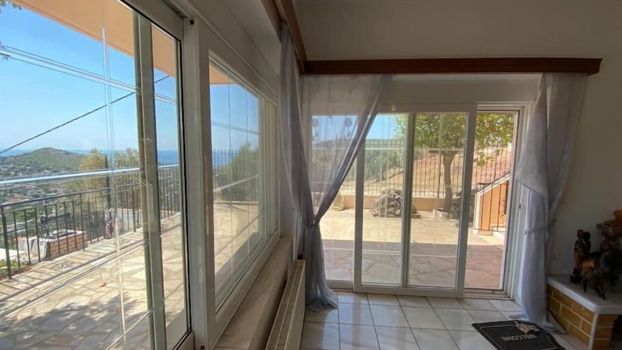 Photo of Patio Balcony in Kalyvia Thorikou