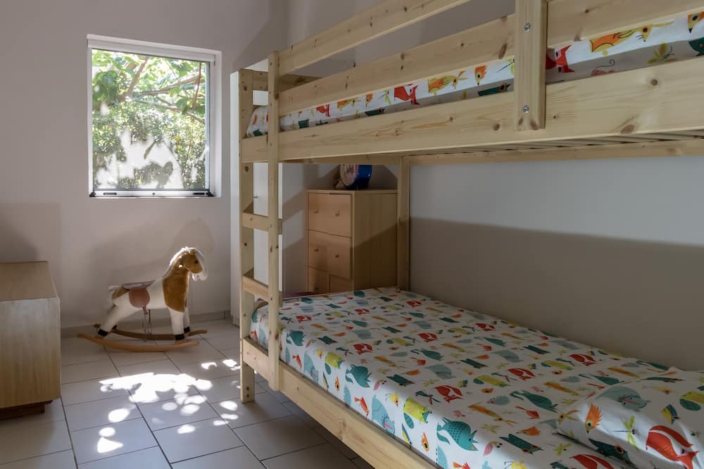 Photo of Bedroom in Katakolo