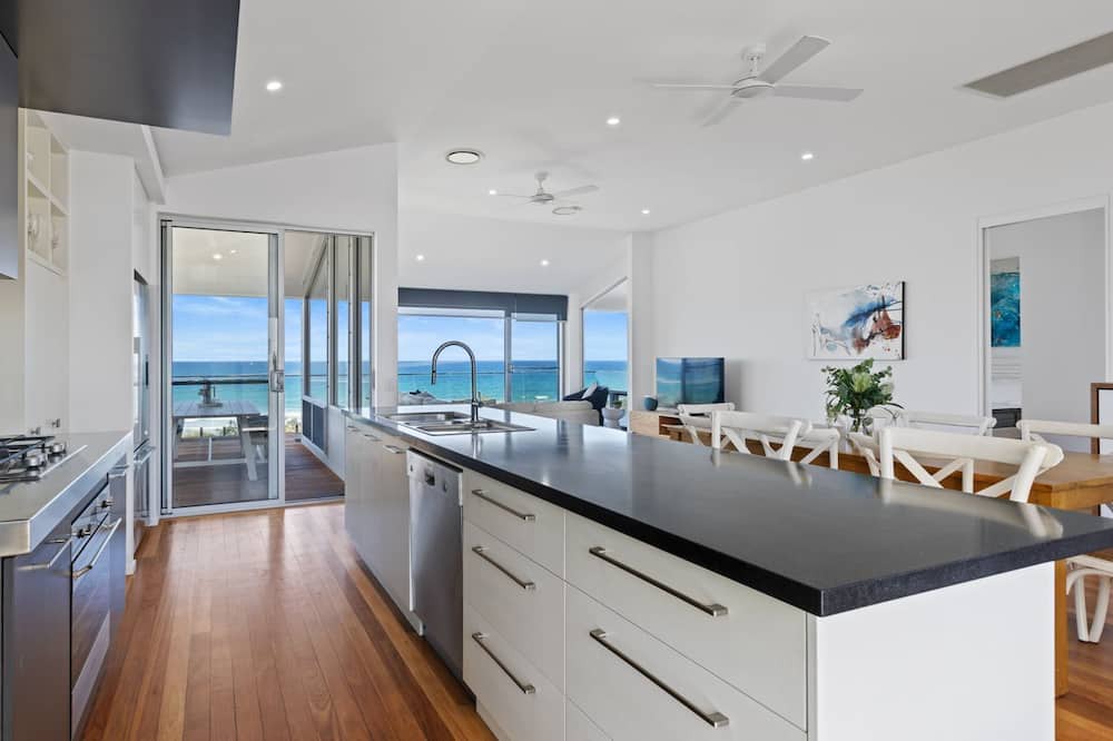 Photo of Kitchen in Castaways Beach