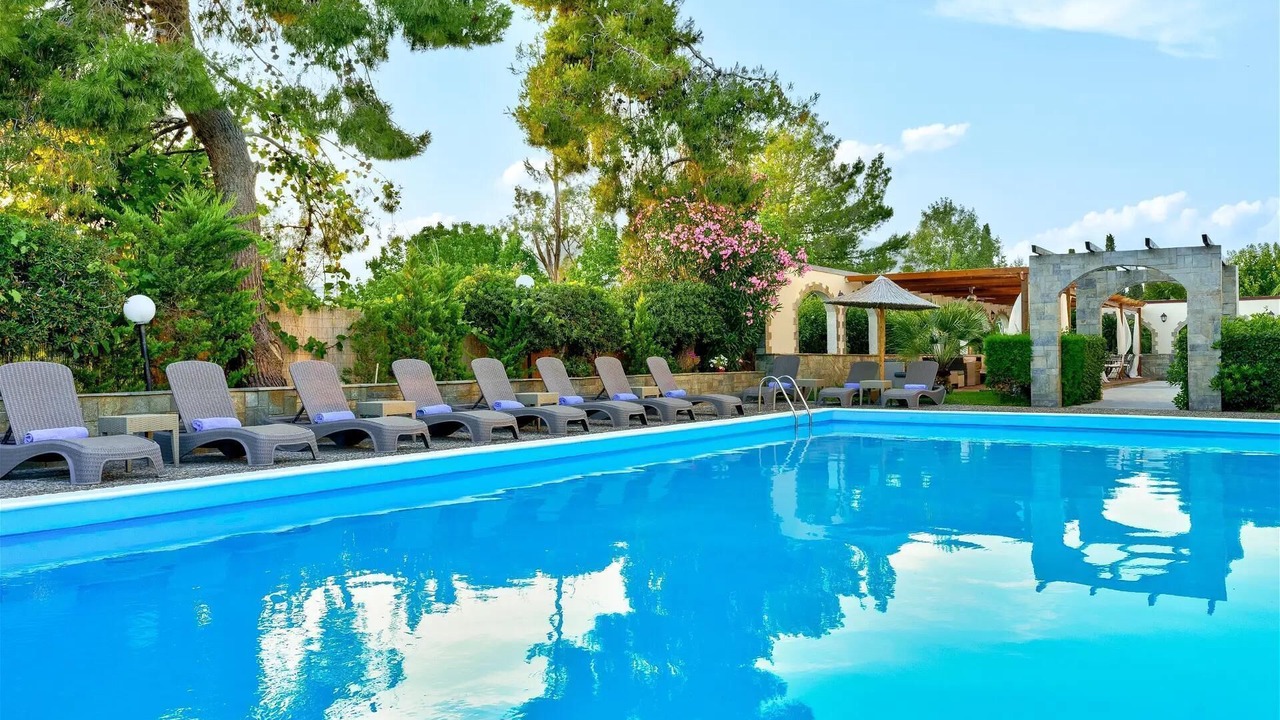 Photo of Outdoor in Amarinthos