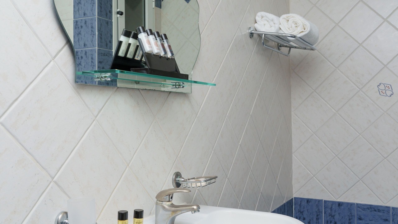 Photo of Bathroom in Amarinthos