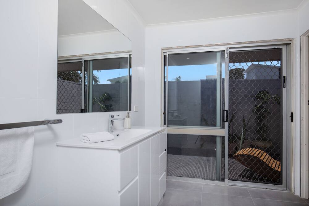 Photo of Bathroom in Burleigh Waters