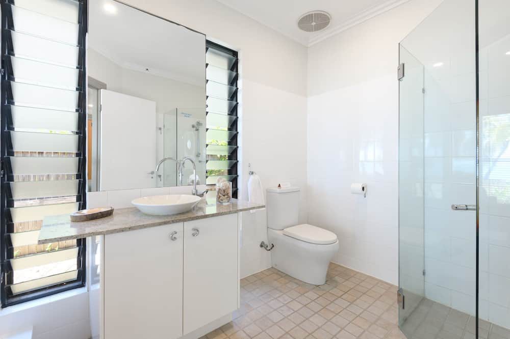Photo of Bathroom in Mowbray