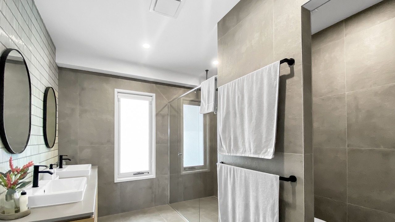 Photo of Bathroom in Warana