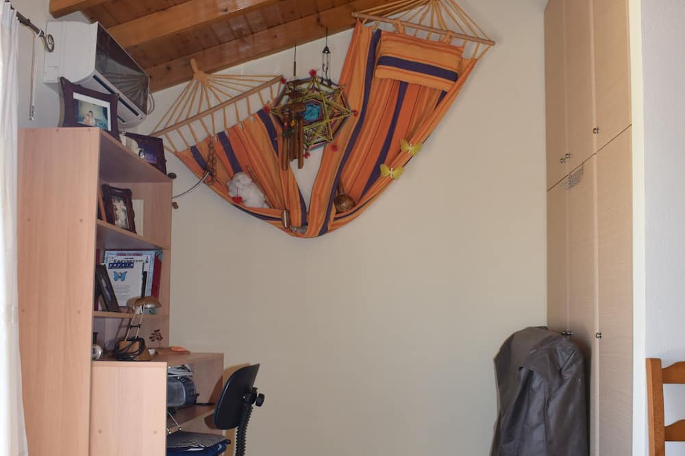 Photo of Bedroom in Melikia