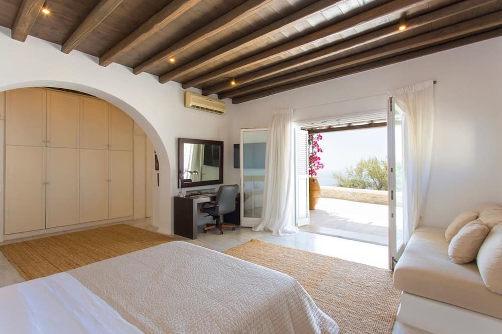 Photo of Bedroom in Glastros