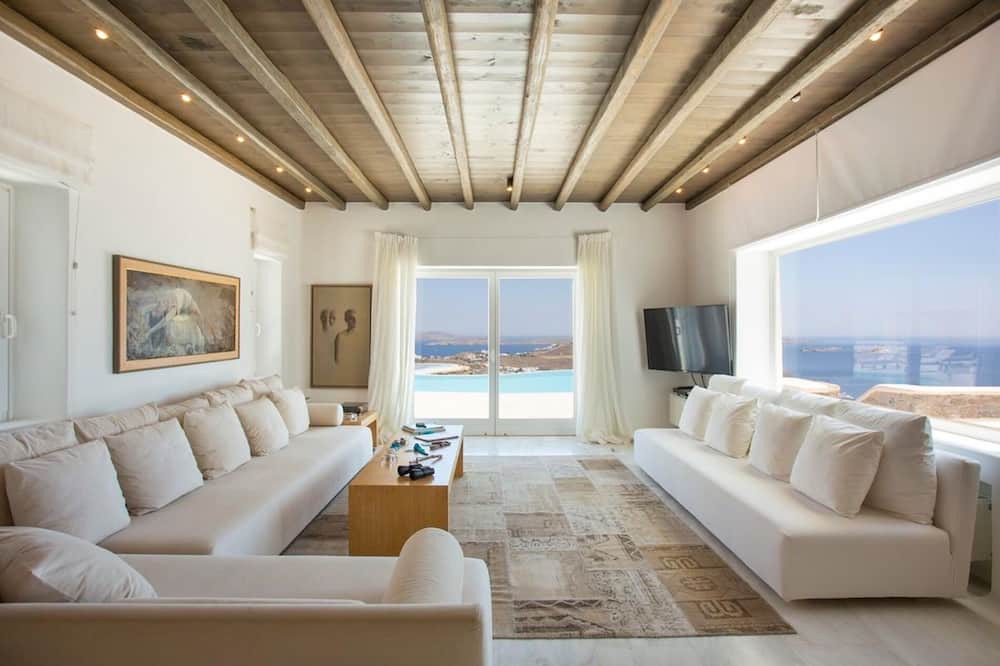 Photo of Livingroom in Glastros