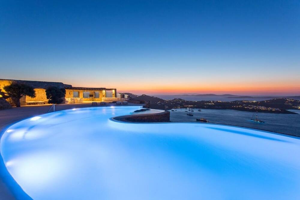 Photo of Outdoor in Glastros