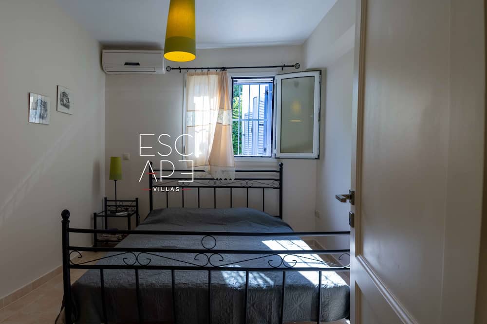 Photo of Bedroom in Plepi