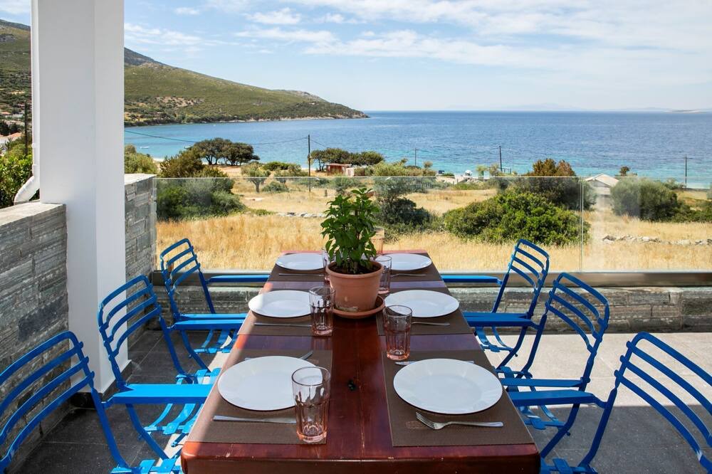 Photo of Patio Balcony in Nea Styra