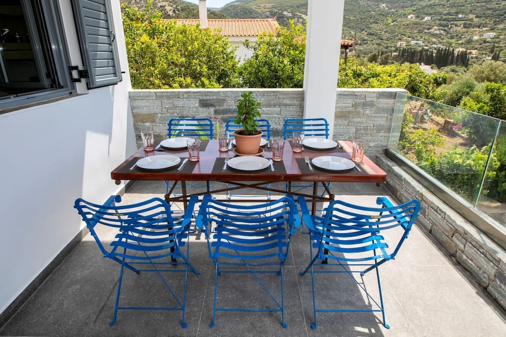 Photo of Patio Balcony in Nea Styra