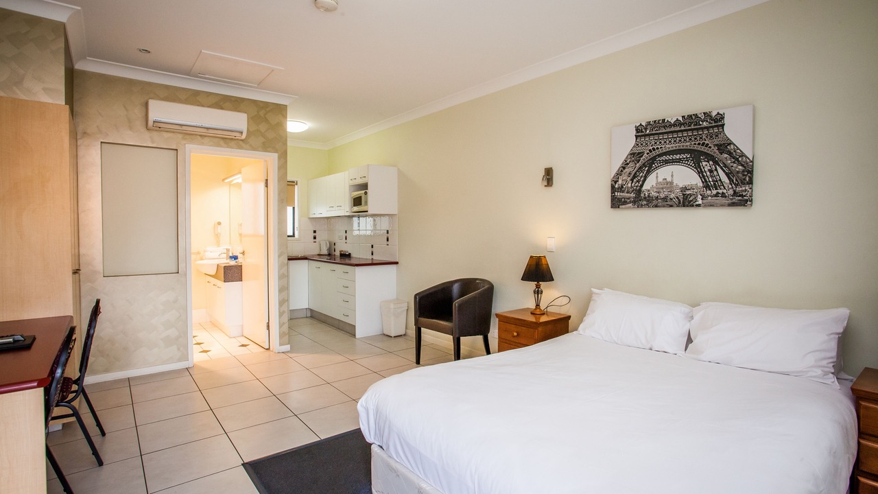 Photo of Bedroom in Darra