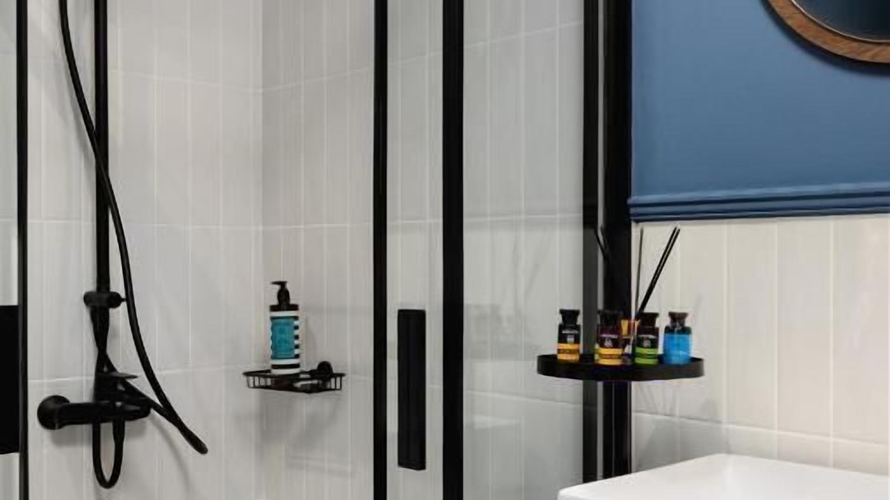 Photo of Bathroom in Ioannina Town Centre