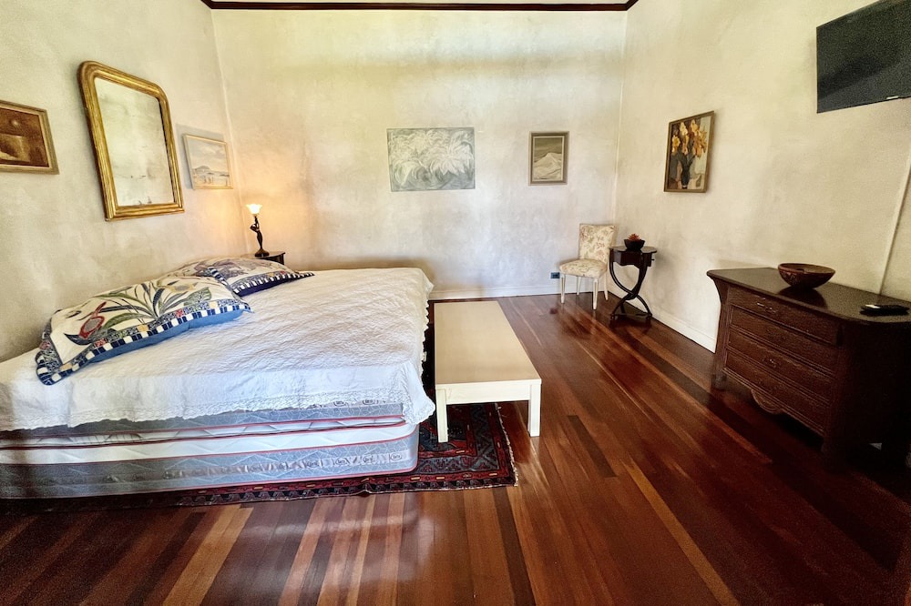 Photo of Bedroom in Santa Ana