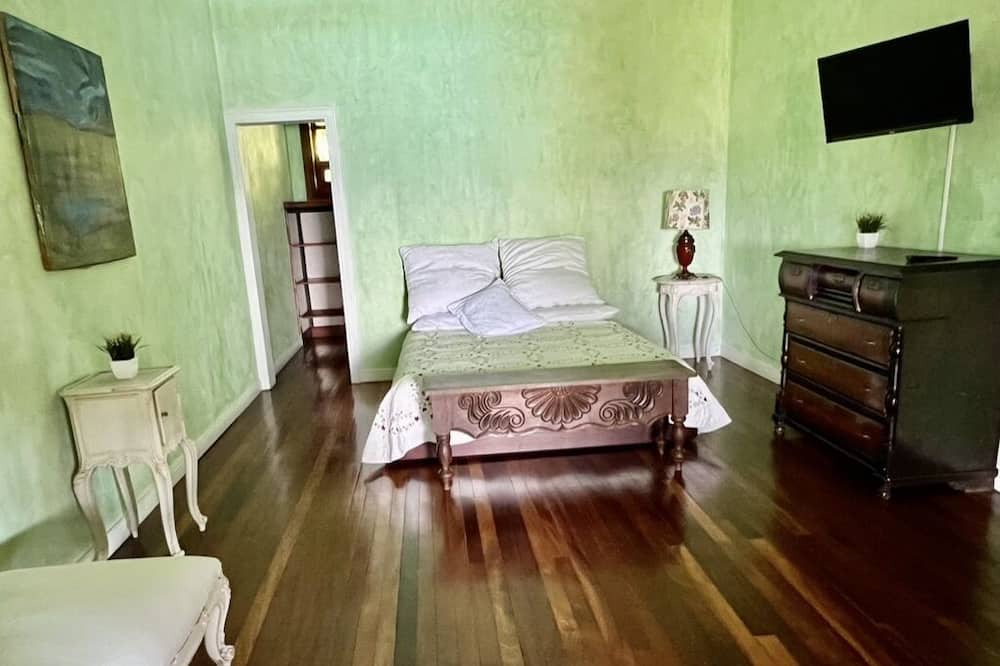 Photo of Bedroom in Santa Ana