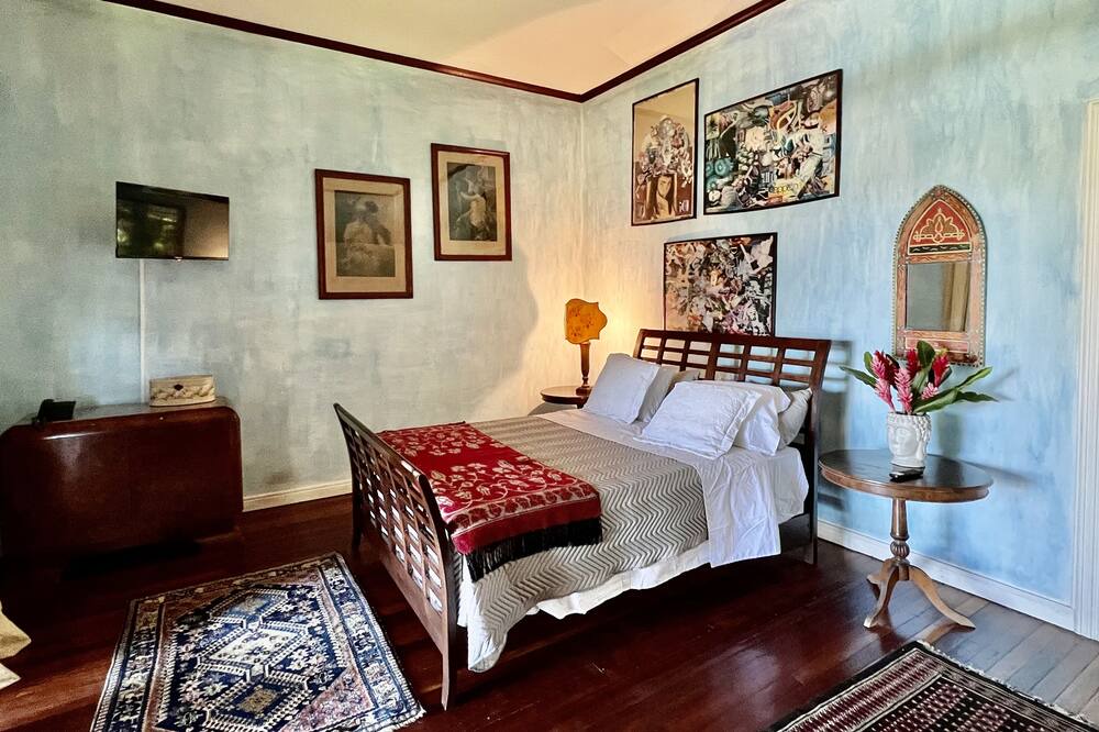 Photo of Bedroom in Santa Ana