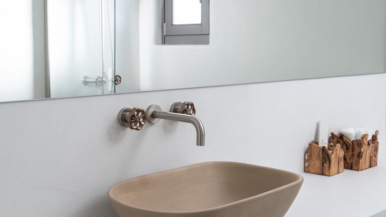 Photo of Bathroom in Alopronia