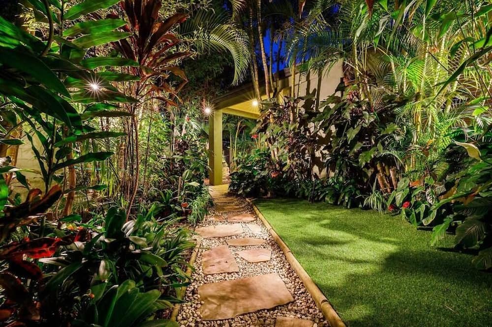 Photo of Outdoor in Broadbeach Waters
