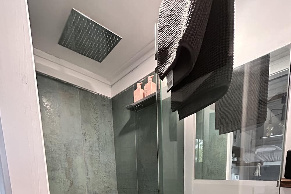 Photo of Bathroom in Wongawallan