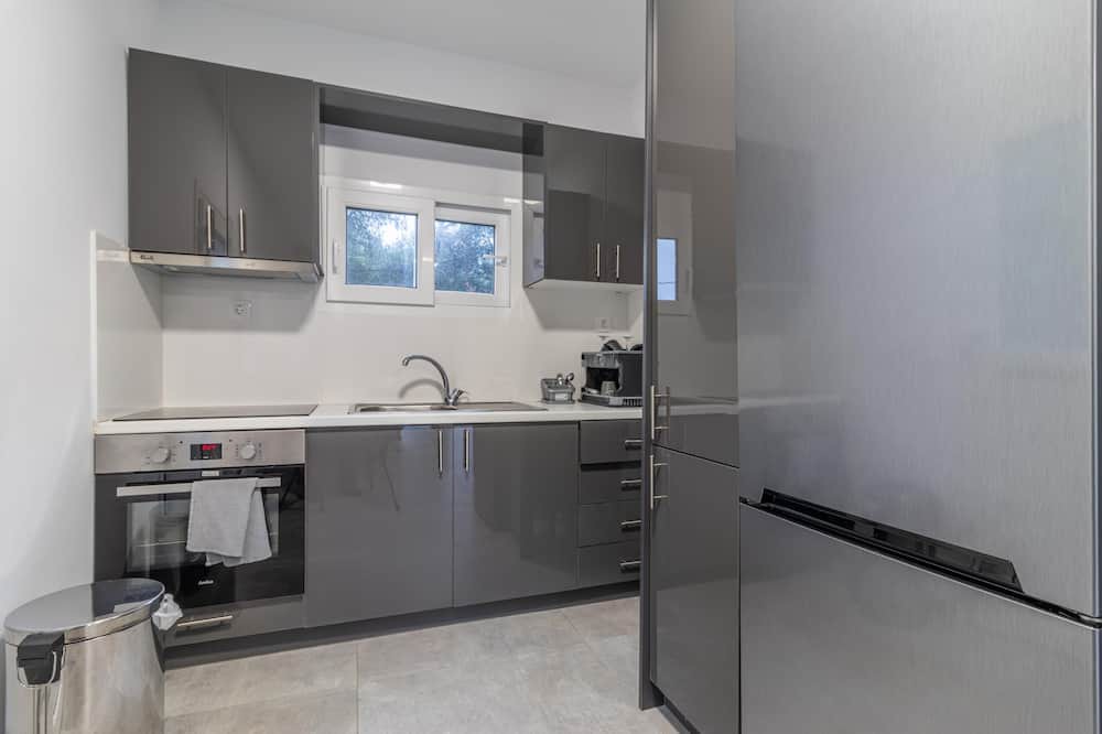 Photo of Kitchen in Isthmia
