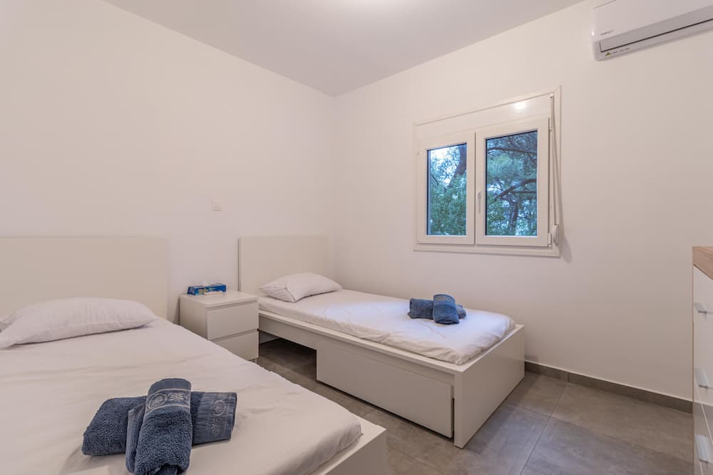 Photo of Bedroom in Isthmia