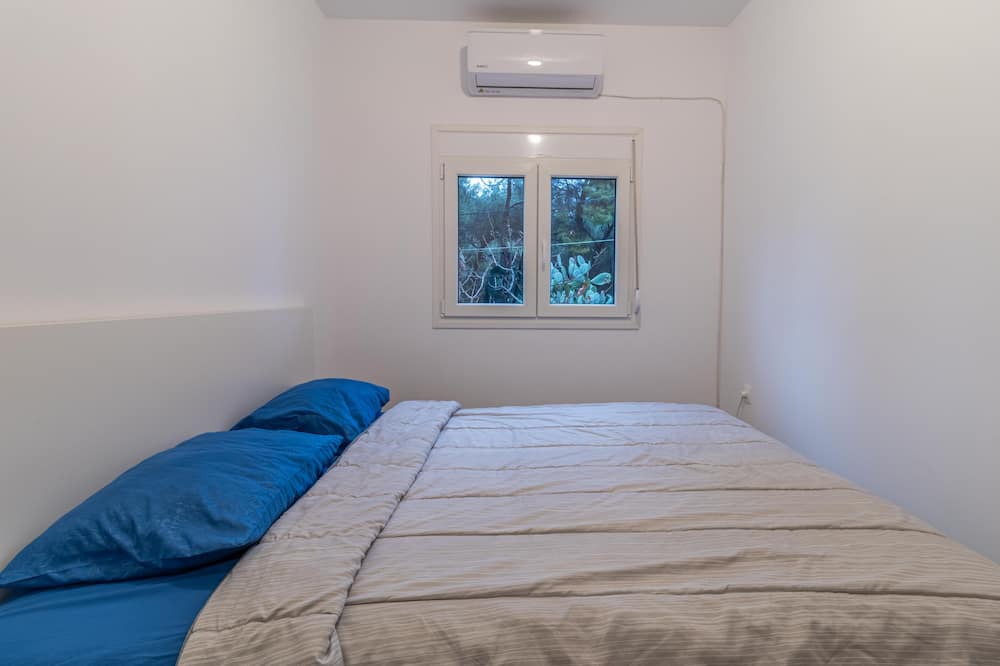 Photo of Bedroom in Isthmia