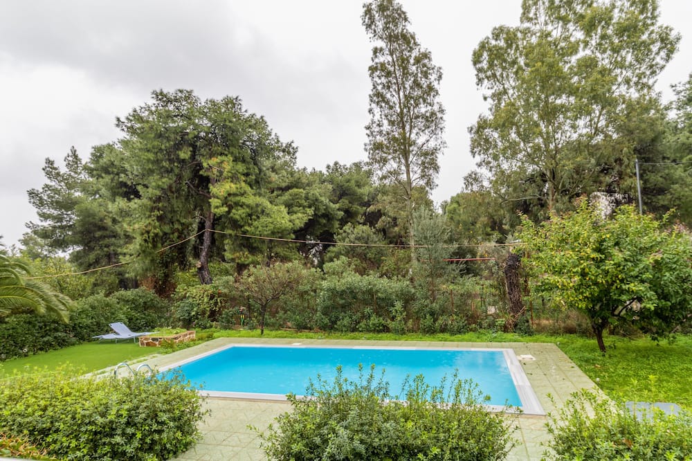 Photo of Outdoor in Isthmia