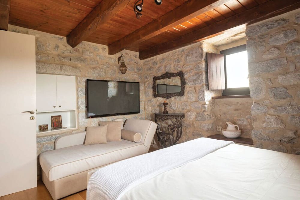 Photo of Bedroom in Pagkia