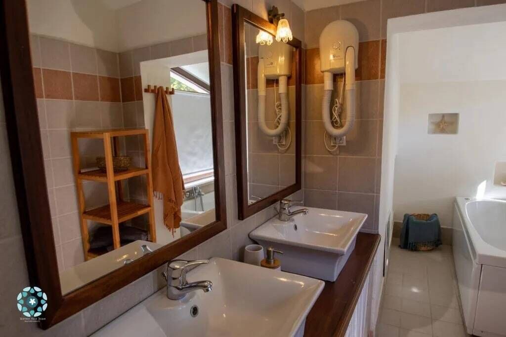 Photo of Bathroom in Troulos