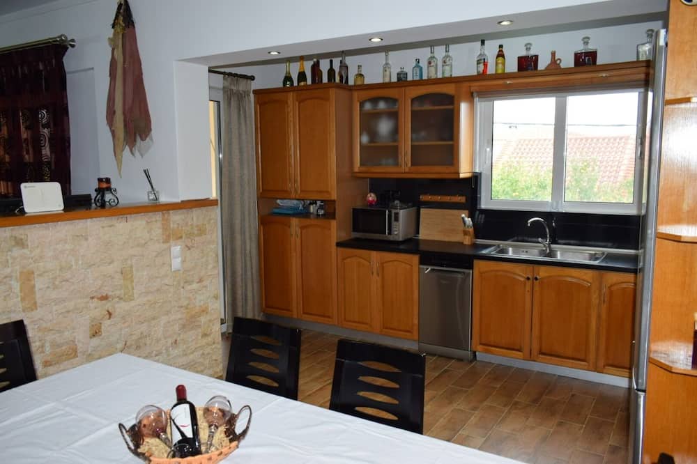 Photo of Kitchen in Markopoulo Mesogaias