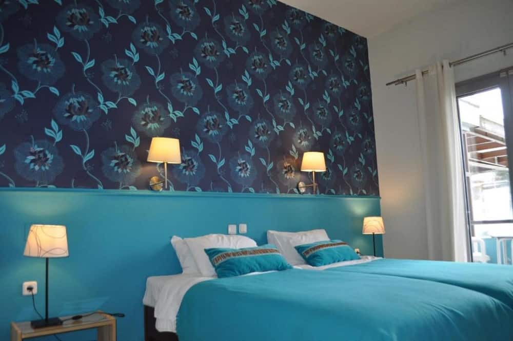 Photo of Bedroom in Kamena Vourla