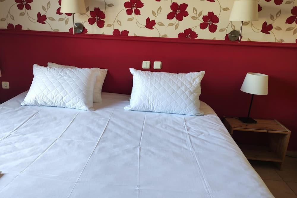 Photo of Bedroom in Kamena Vourla