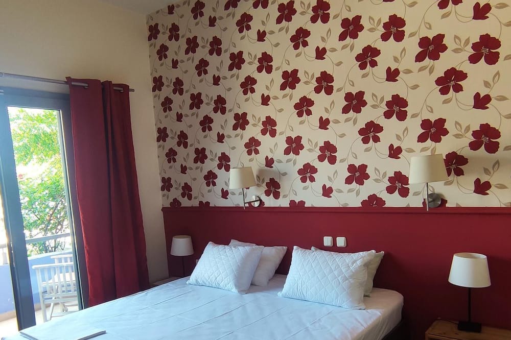 Photo of Bedroom in Kamena Vourla