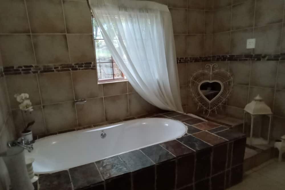 Photo of Bathroom in Modjadjiskloof