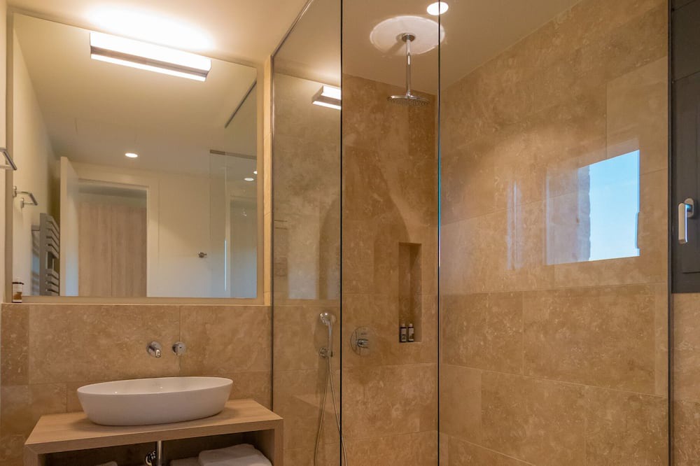 Photo of Bathroom in Pylos-Nestoras