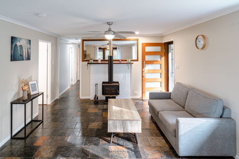 Photo of Livingroom in Willow Vale