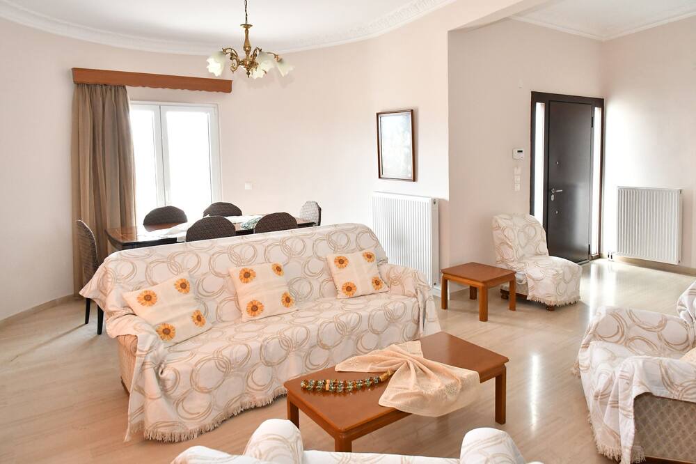 Photo of Livingroom in Argolis Region