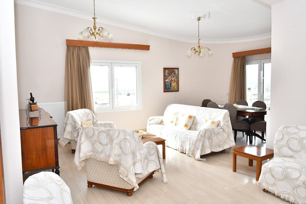 Photo of Livingroom in Argolis Region