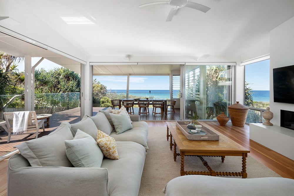Photo of Livingroom in Castaways Beach