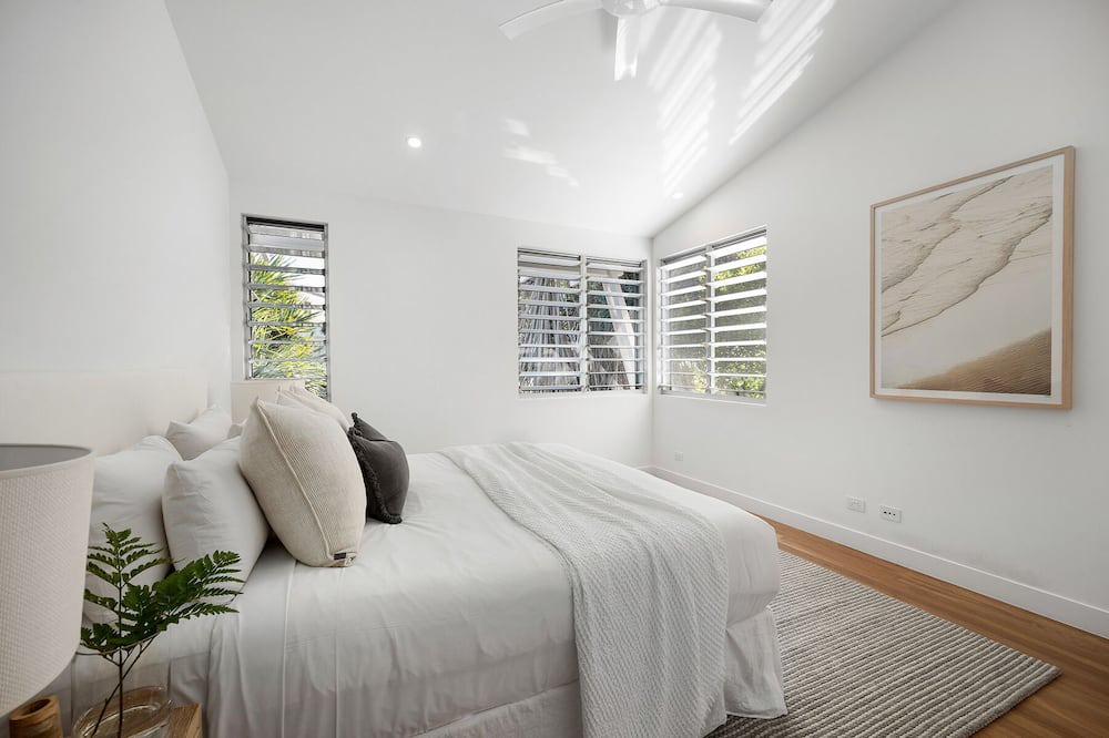Photo of Bedroom in Castaways Beach