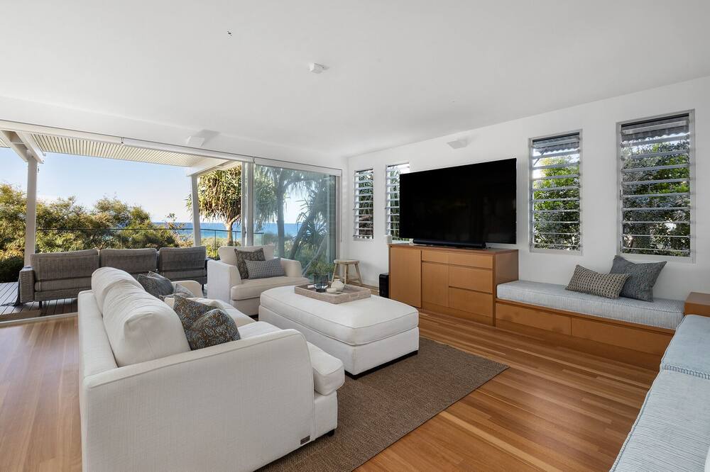 Photo of Livingroom in Castaways Beach