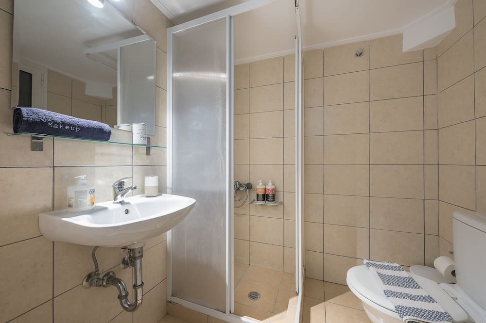 Photo of Bathroom in Koukaki