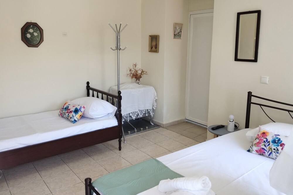 Photo of Bedroom in Afetai