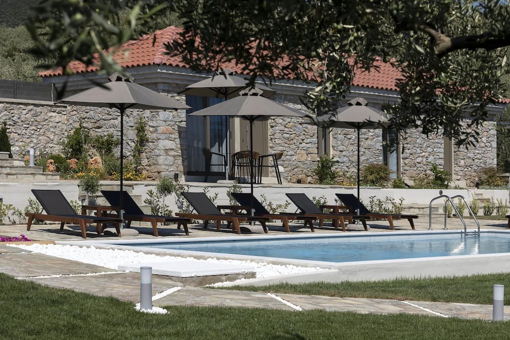 Photo of Outdoor in Sourpi