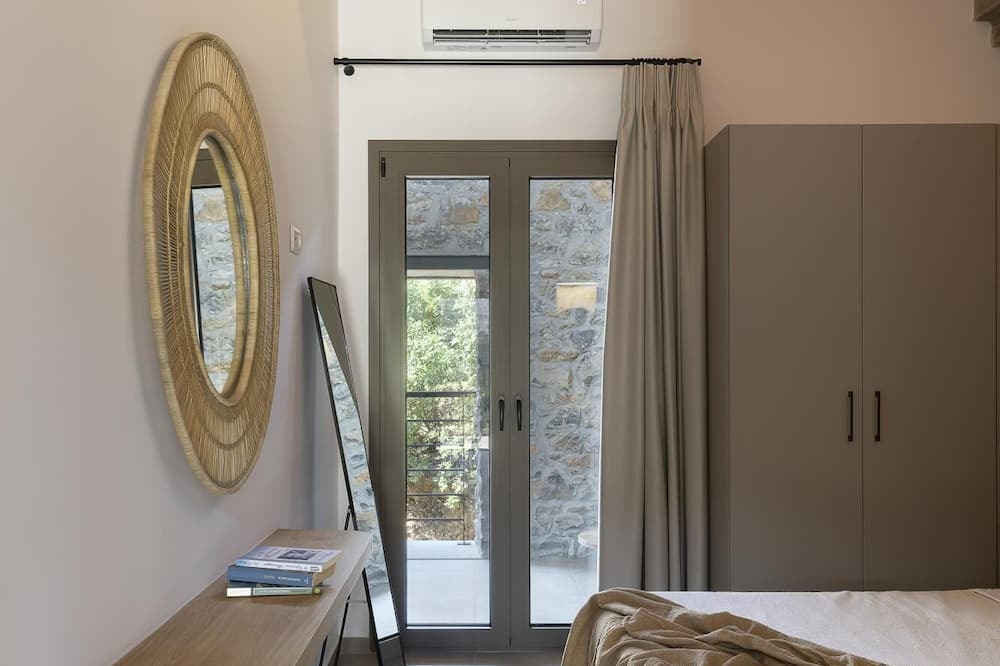 Photo of Bedroom in Sourpi